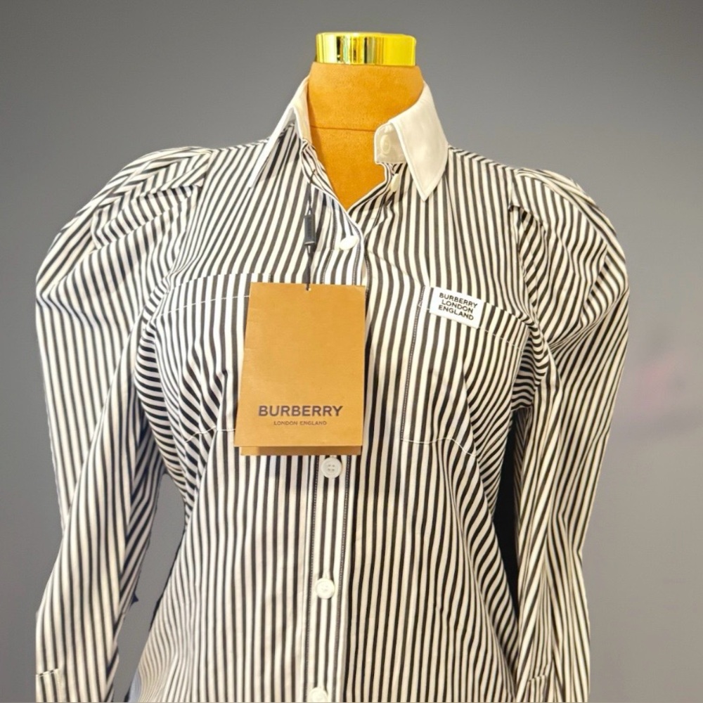 💰⬇️ BURBERRY 
Black & White Striped Shirt Dress - Picture 2 of 12